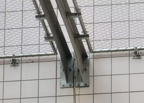 Klantgericht X neigt Kabel Mesh Fence With 2.0mm het Weerbewijs van de Roestvrij staalkabel